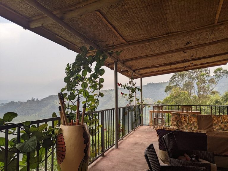 Lake Mulehe Safari Lodge: Lakeside Base for Rushaga and Mgahinga Gorillas