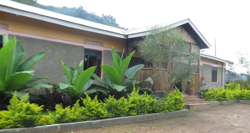 Nshongi Gorilla Resort near Bwindi Impenetrable Forest